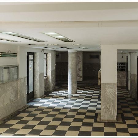 Old Town Cosy Studio بوخارست المظهر الخارجي الصورة