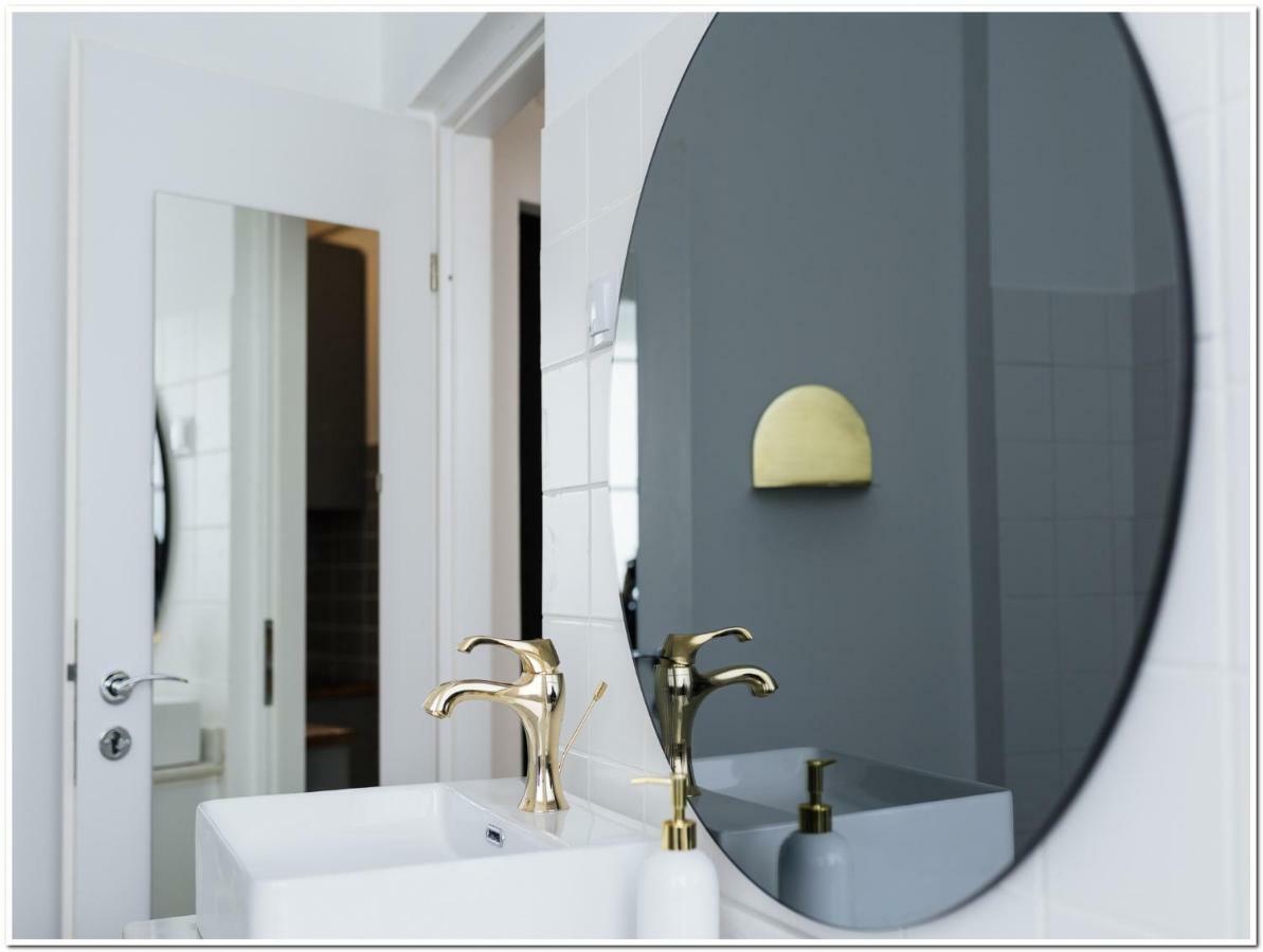 Old Town Cosy Studio بوخارست المظهر الخارجي الصورة